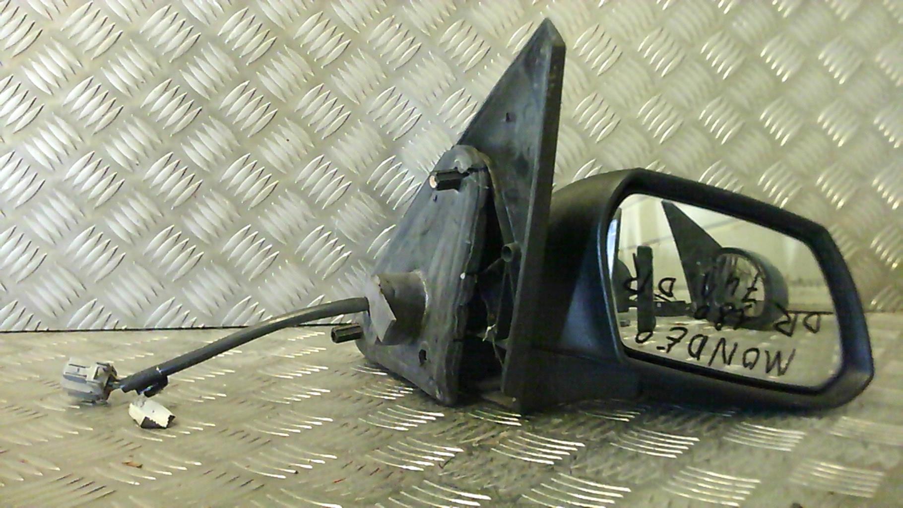 Retrovisor derecho