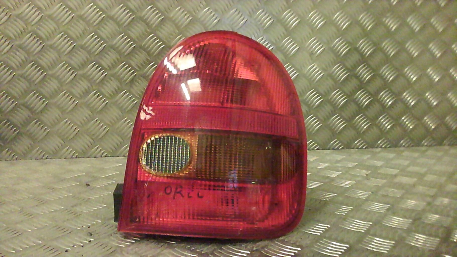 Fanale posteriore principale destro (luci)