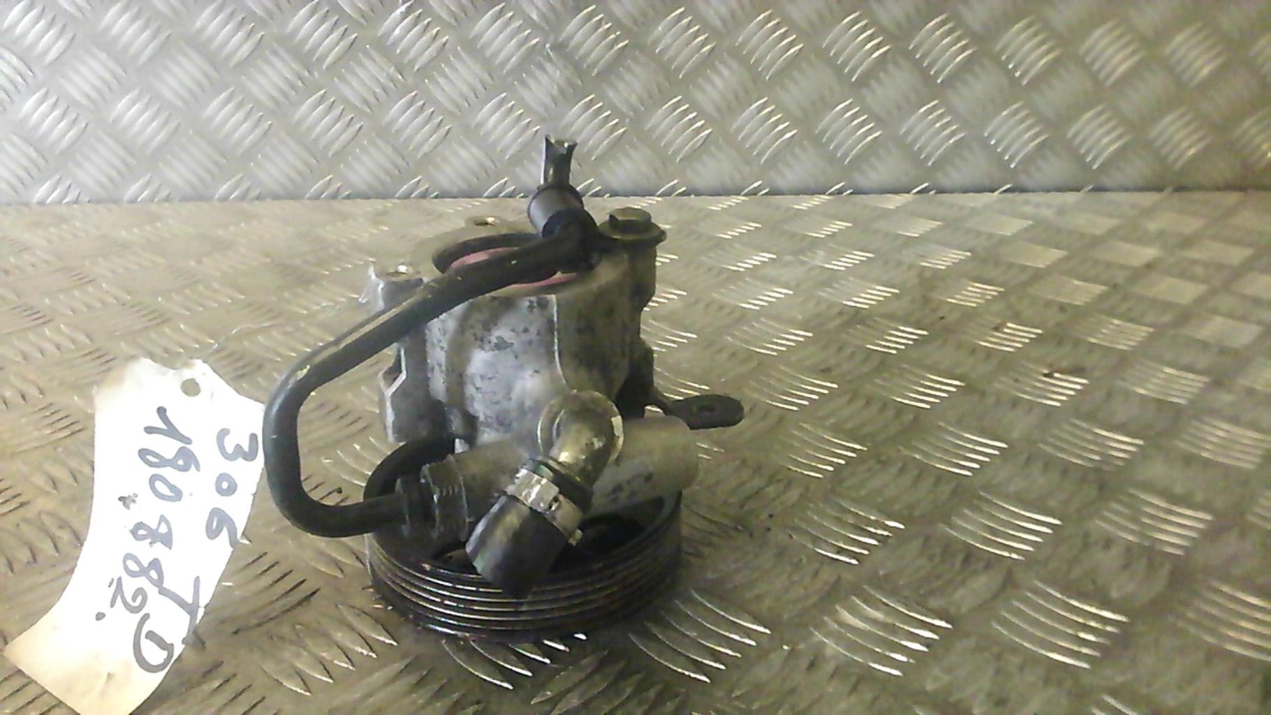 Pompa sterzo