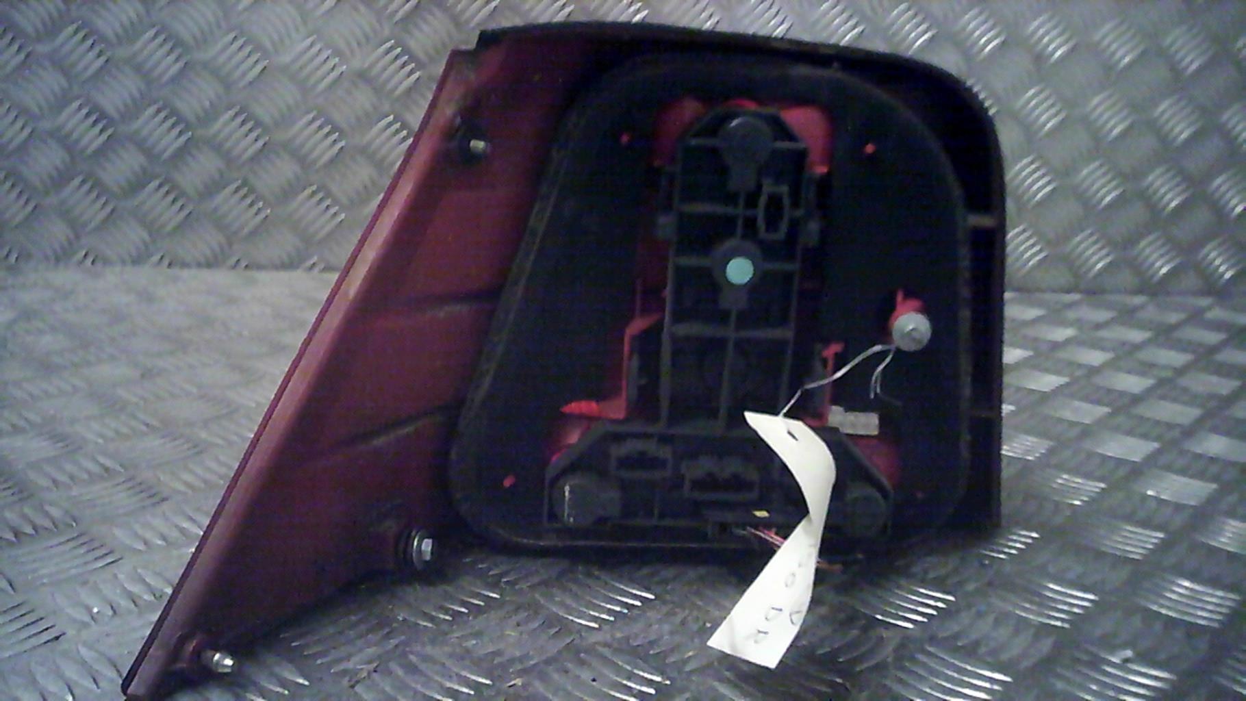 Fanale posteriore principale destro (luci) VOLKSWAGEN GOLF 4 Diésel - 1