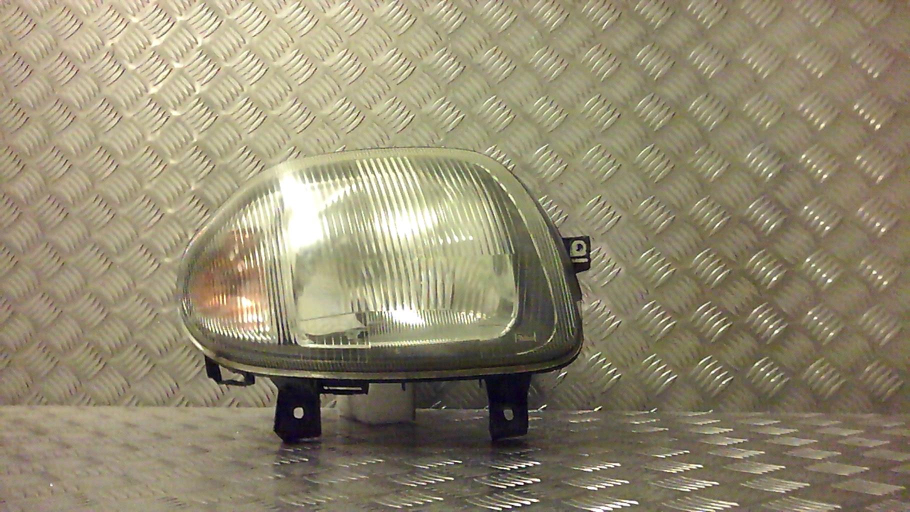 Gruppo ottico anteriore principale destro (luci)(faro)