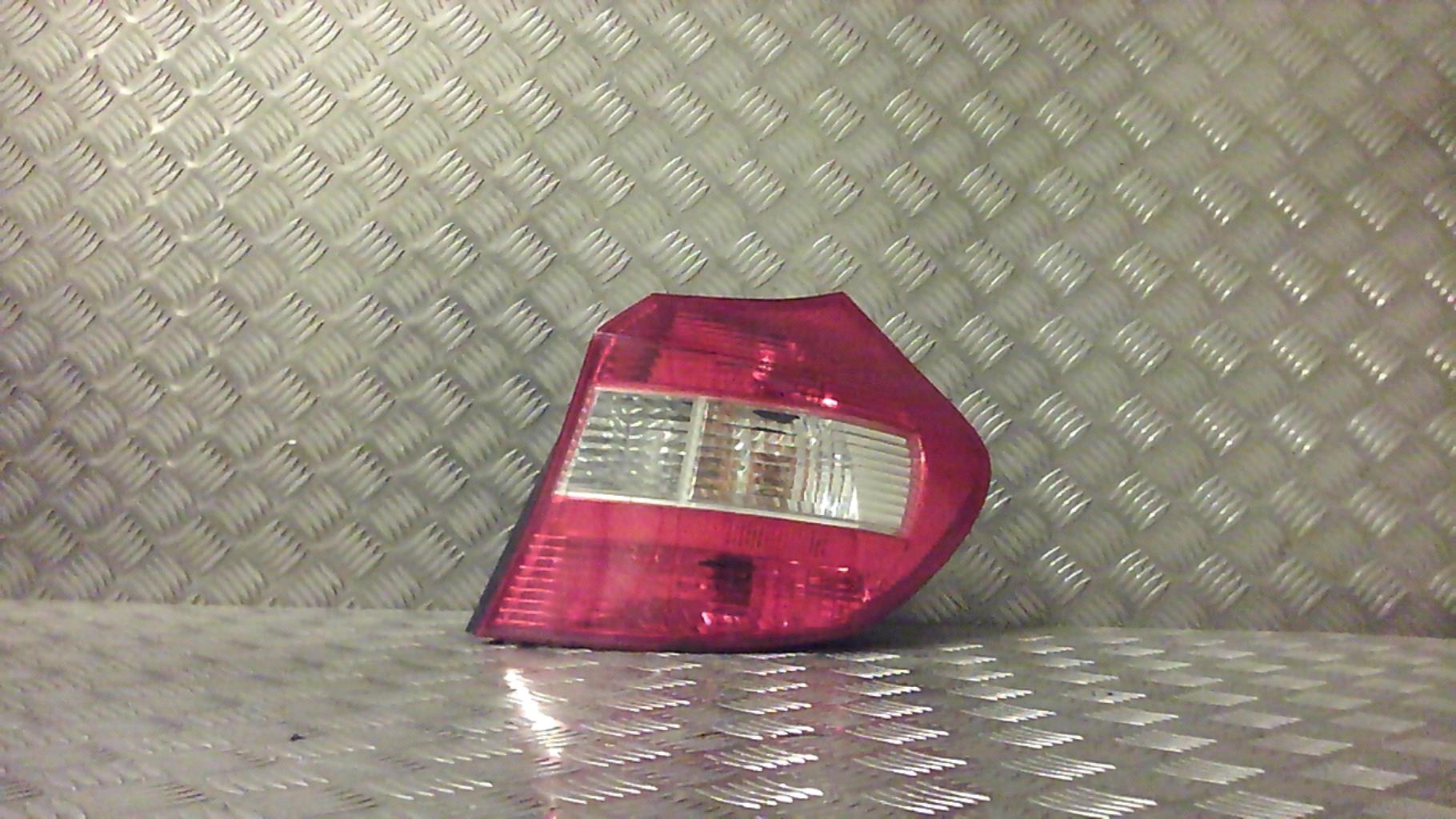 Fanale posteriore principale destro (luci)