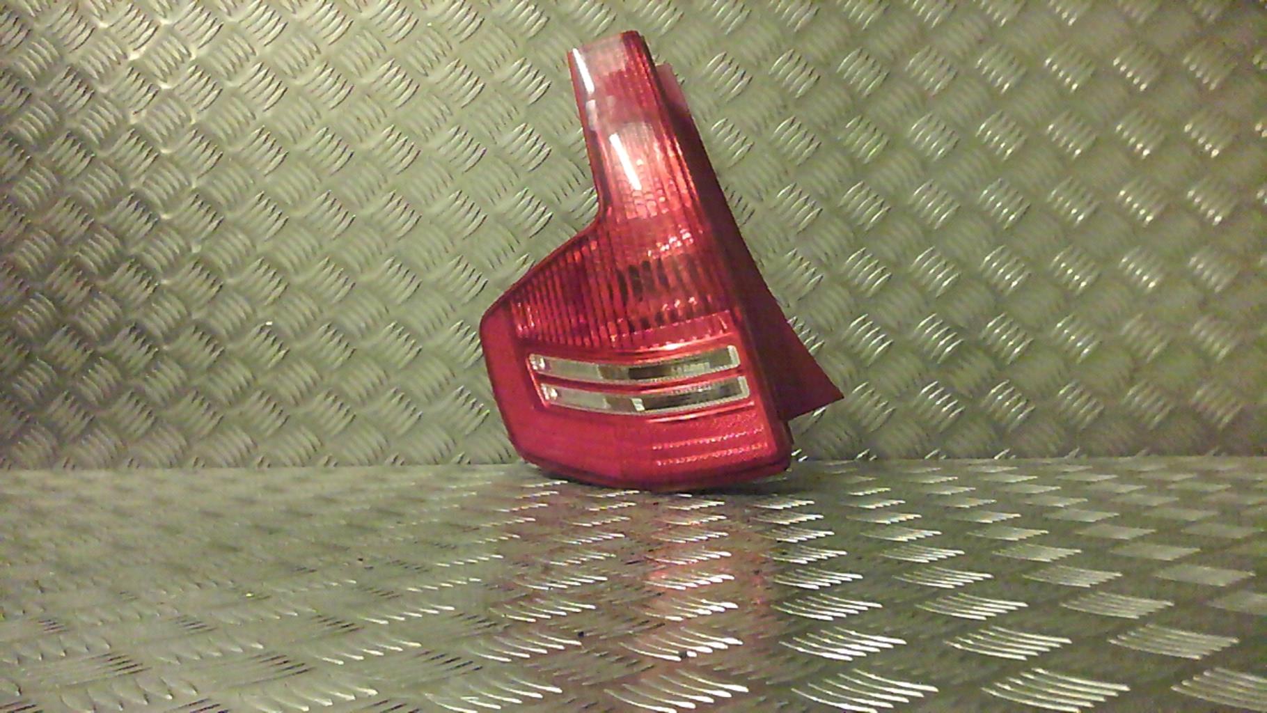 Fanale posteriore principale sinistro (luci)