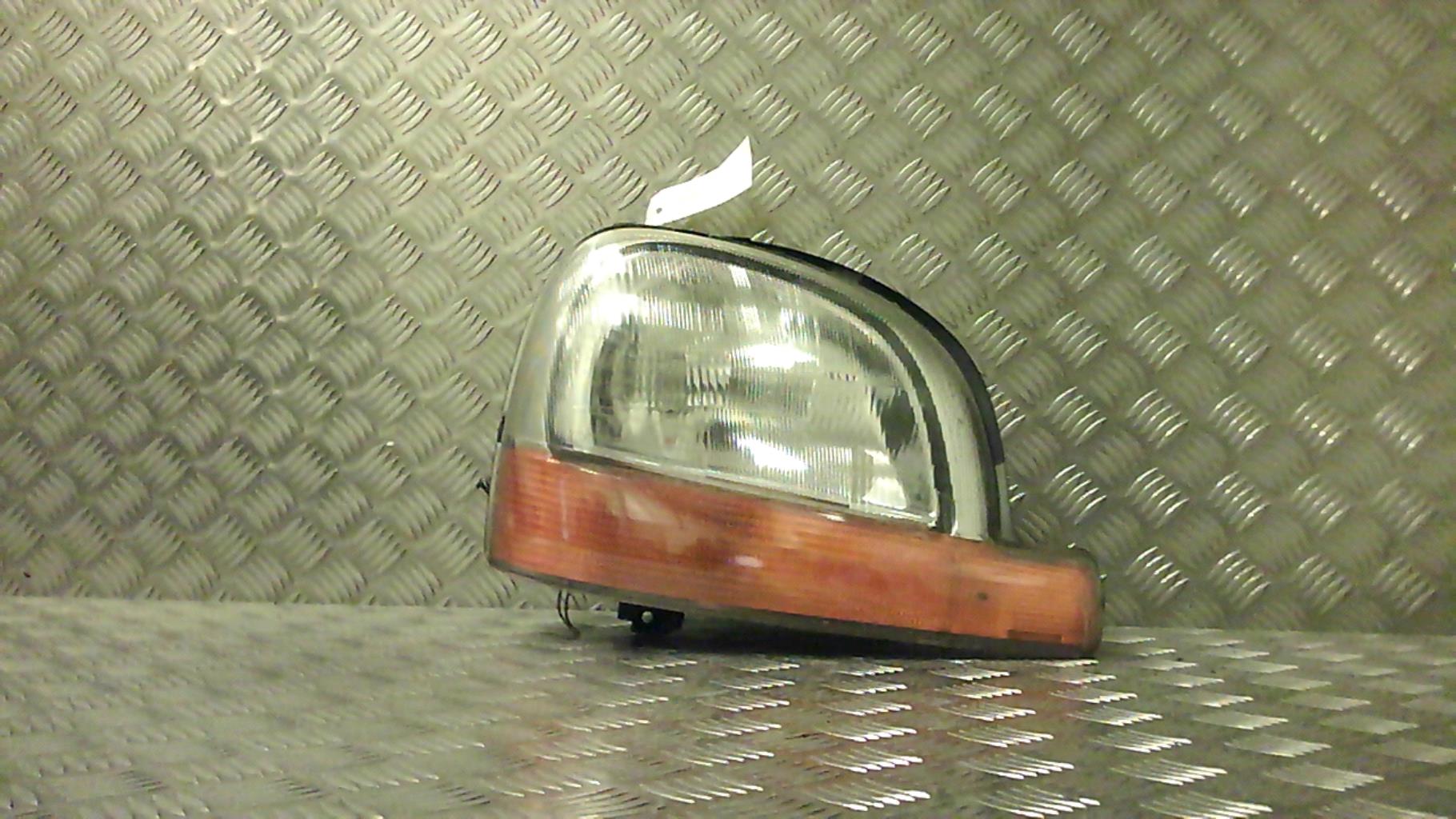 Gruppo ottico anteriore principale destro (luci)(faro)