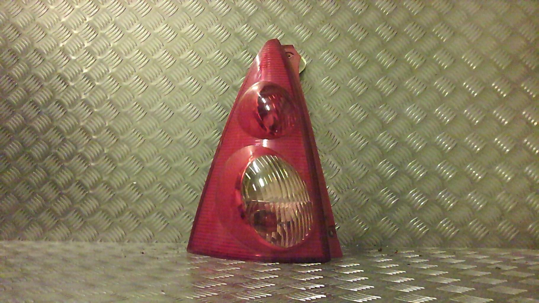 Fanale posteriore principale sinistro (luci)