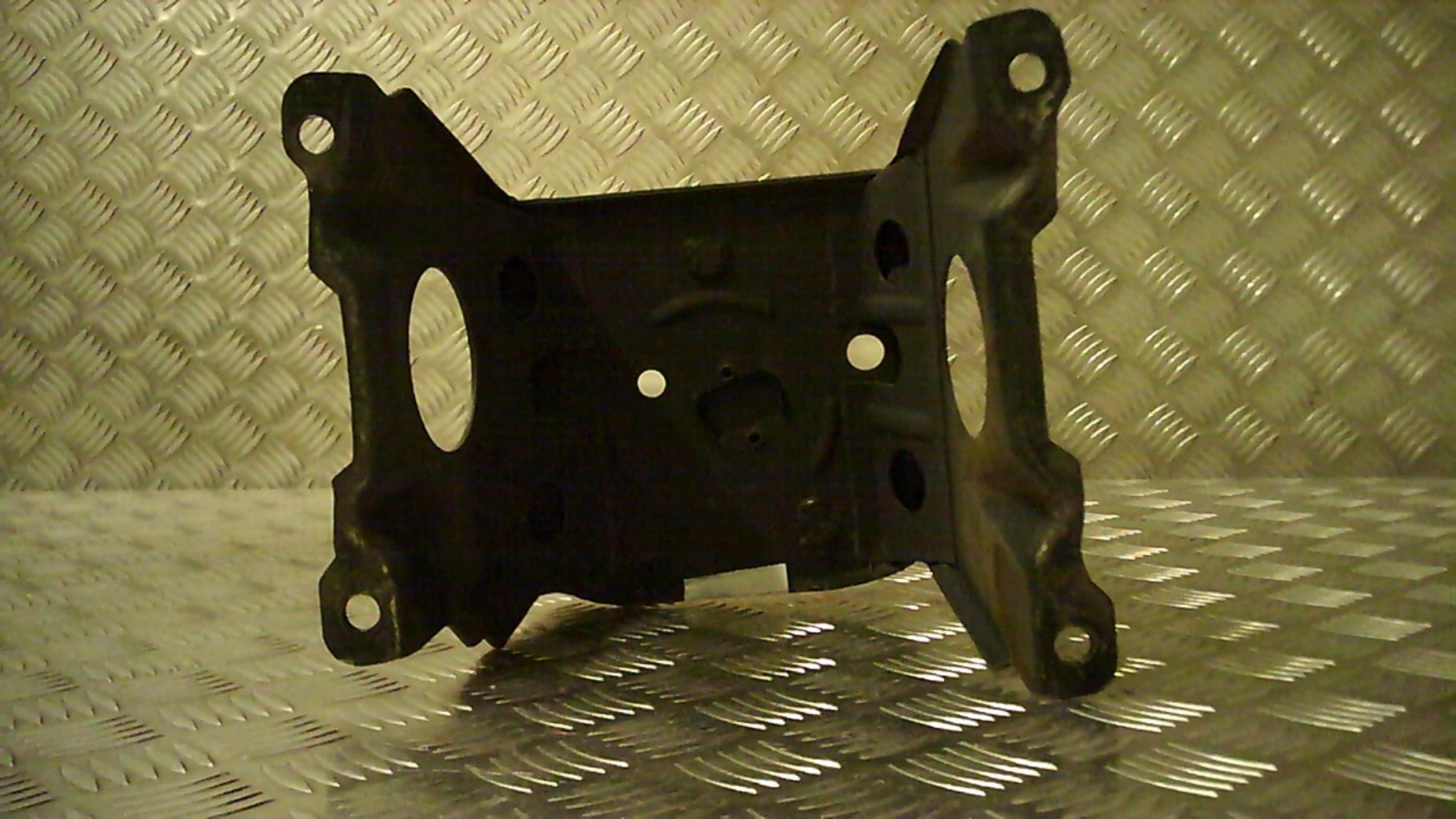 Panier roue de secours SUZUKI VITARA 1 Diesel - 1