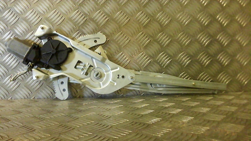 Leve vitre electrique avant droit