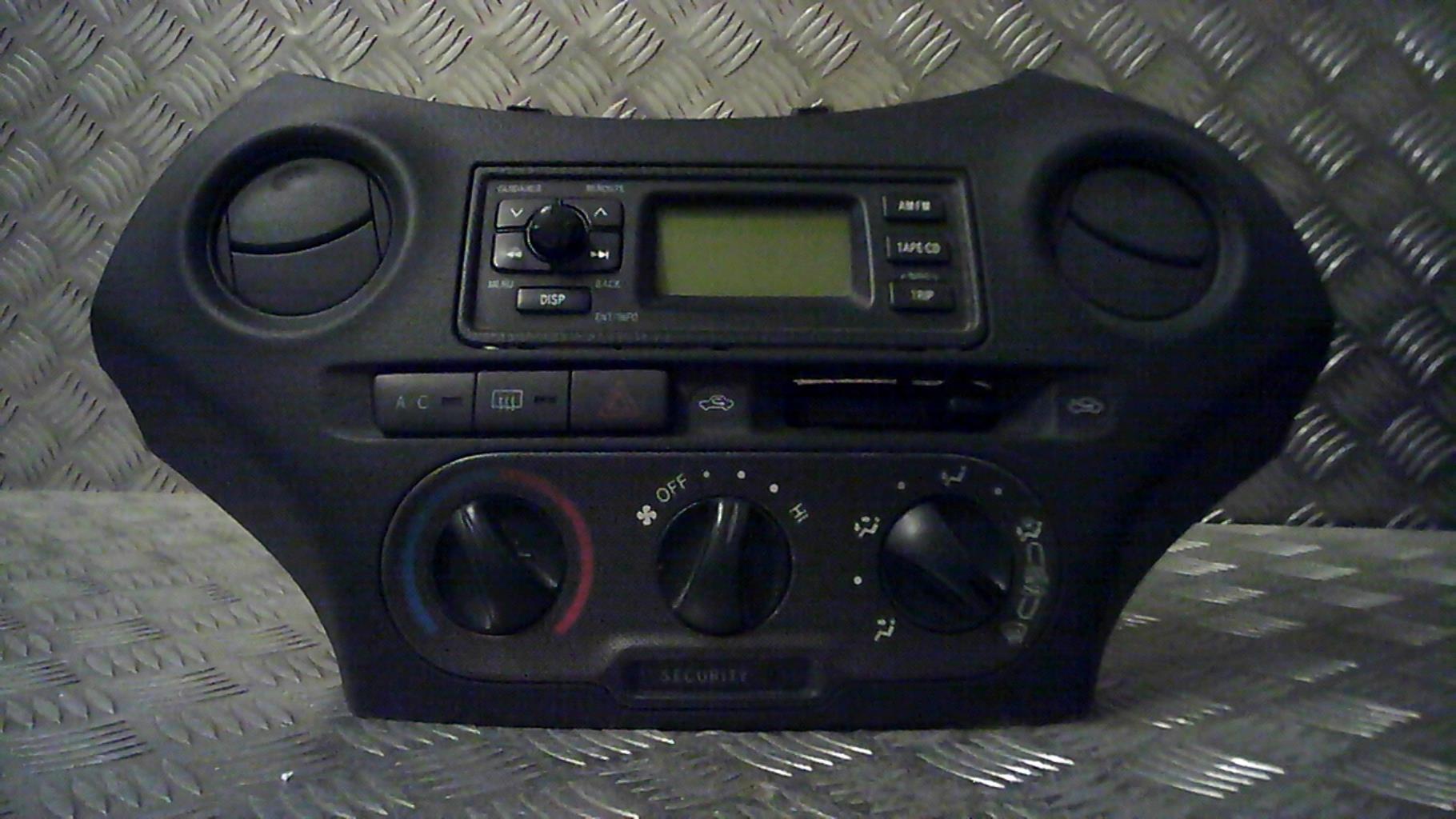 Console central (interieur plastique) TOYOTA YARIS 1 PHASE 2 Diesel - 1