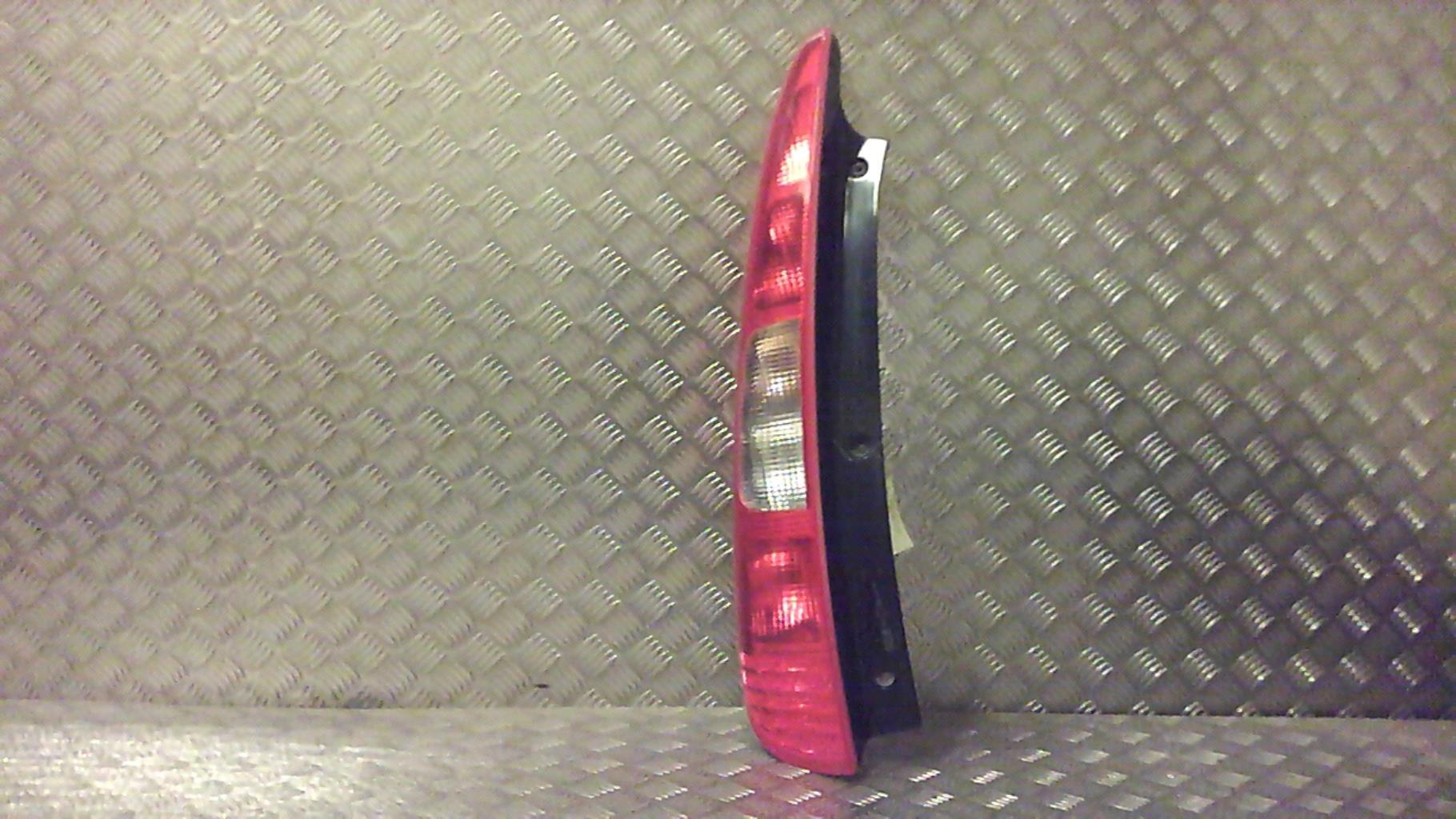 Fanale posteriore principale sinistro (luci) MITSUBISHI COLT 6 PHASE 1 Gasolina - 1