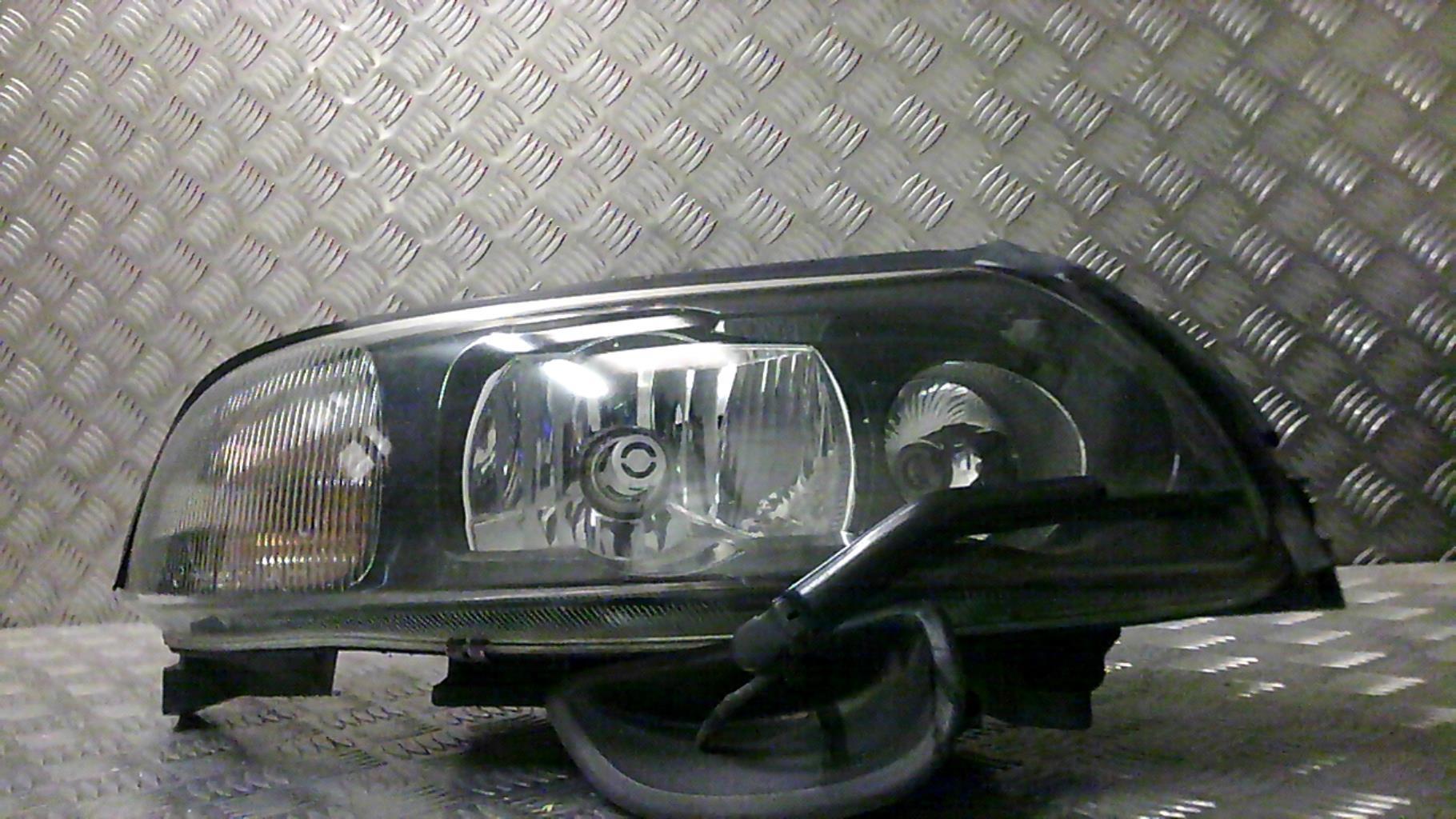 Gruppo ottico anteriore principale destro (luci)(faro) VOLVO XC 70 1 PHASE 1 BREAK Diésel - 1