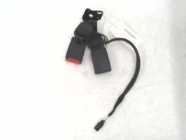 Attache ceinture arriere centrale