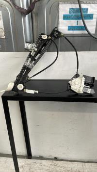 Moteur leve vitre avant gauche