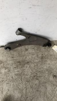Triangle avant droit