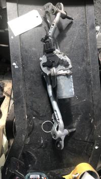 Moteur essuie glace avant