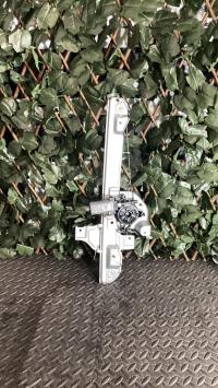 Moteur leve vitre avant gauche