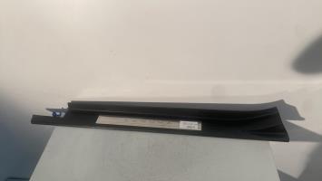 Baguette de porte avant gauche