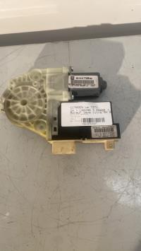 Moteur leve vitre avant droit