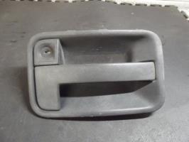 Poignee porte avant gauche