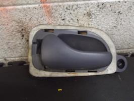 Poignee interieur avant gauche