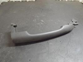 Poignee porte avant gauche