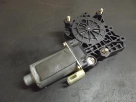 Moteur leve vitre avant gauche