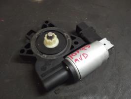 Moteur leve vitre avant droit