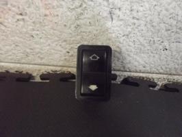 Interrupteur de leve vitre avant droit