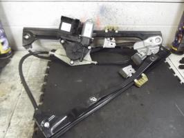 Leve vitre electrique avant gauche