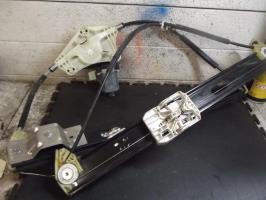 Leve vitre electrique avant gauche