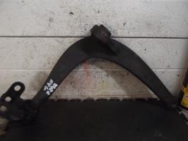 Triangle avant gauche