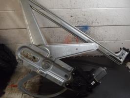 Leve vitre electrique avant gauche