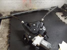Leve vitre electrique avant gauche