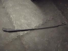 Bras essuie glace avant droit