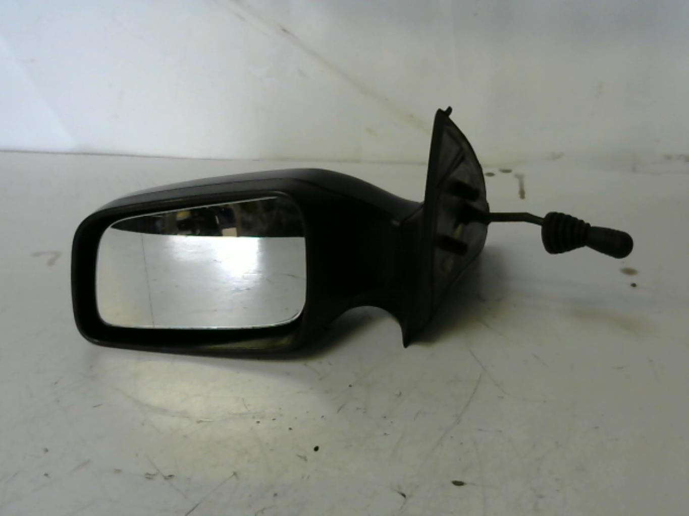 Retrovisor izquierdo