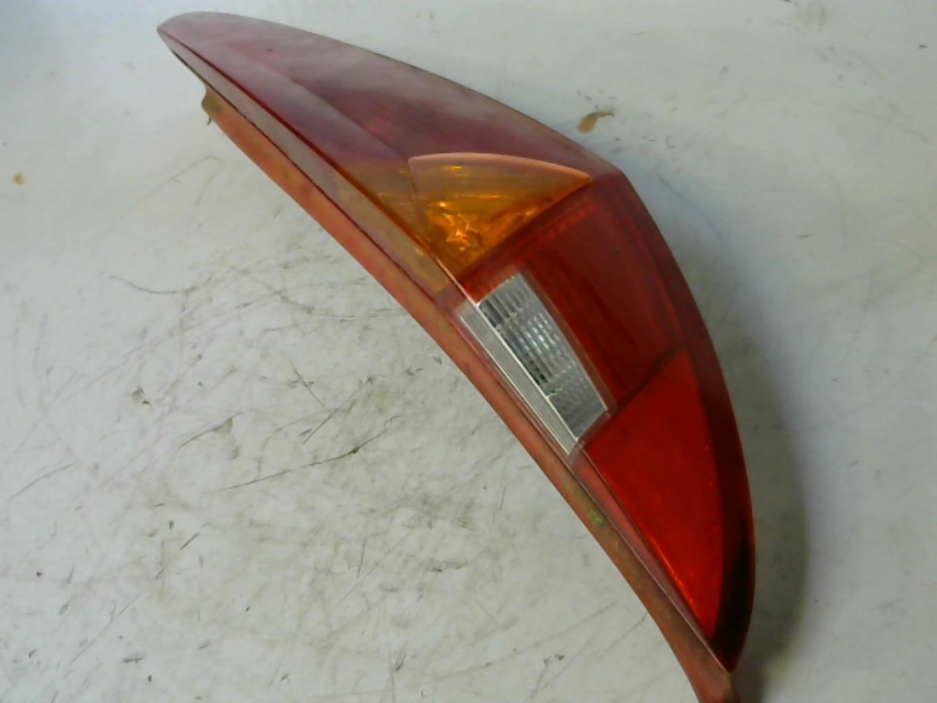 Fanale posteriore principale destro (luci)