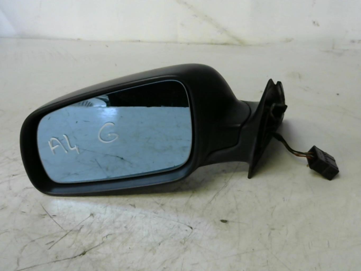 Retrovisor izquierdo