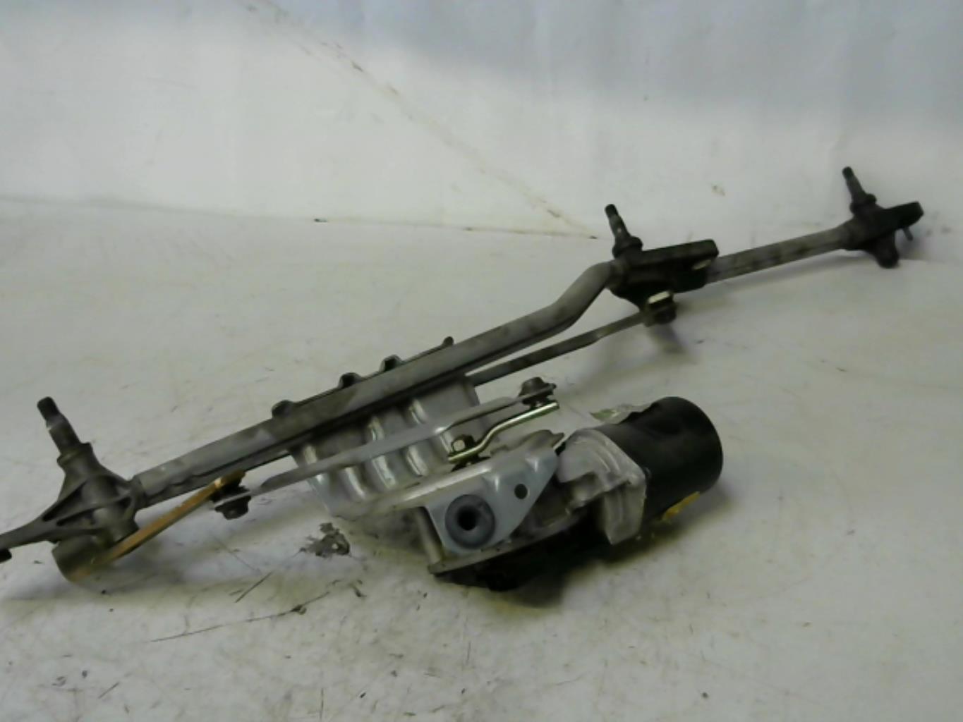 Moteur essuie glace avant