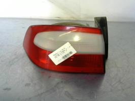 Fanale posteriore principale sinistro (luci)