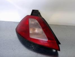Fanale posteriore principale sinistro (luci)