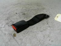 Attache ceinture arriere droit