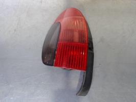 Fanale posteriore principale sinistro (luci)