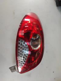 Fanale posteriore principale sinistro (luci)