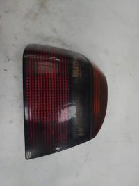 Fanale posteriore principale sinistro (luci)