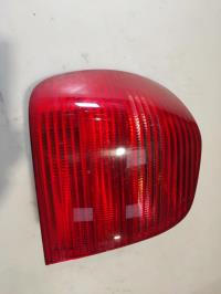 Fanale posteriore principale sinistro (luci)