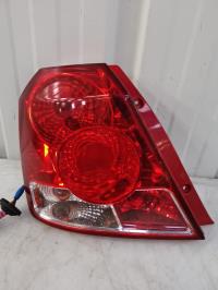 Fanale posteriore principale sinistro (luci)