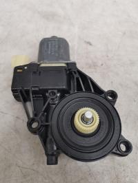 Moteur leve vitre avant droit