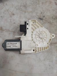 Moteur leve vitre avant droit