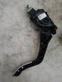 Pedale acceleratore