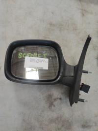 Retrovisor izquierdo