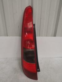 Fanale posteriore principale sinistro (luci)